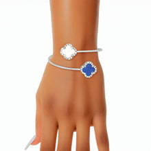 Load image into Gallery viewer, Blue &amp; White Clover Bangle
