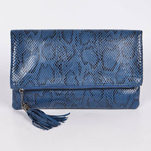 Load image into Gallery viewer, Leopard Print Camo Clutch
