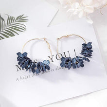 Load image into Gallery viewer, Petal Earrings
